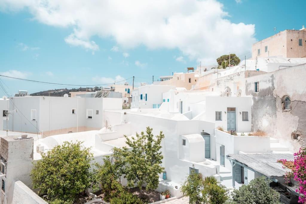 Akri Santorini With Heated Jacuzzi Ferienhaus *