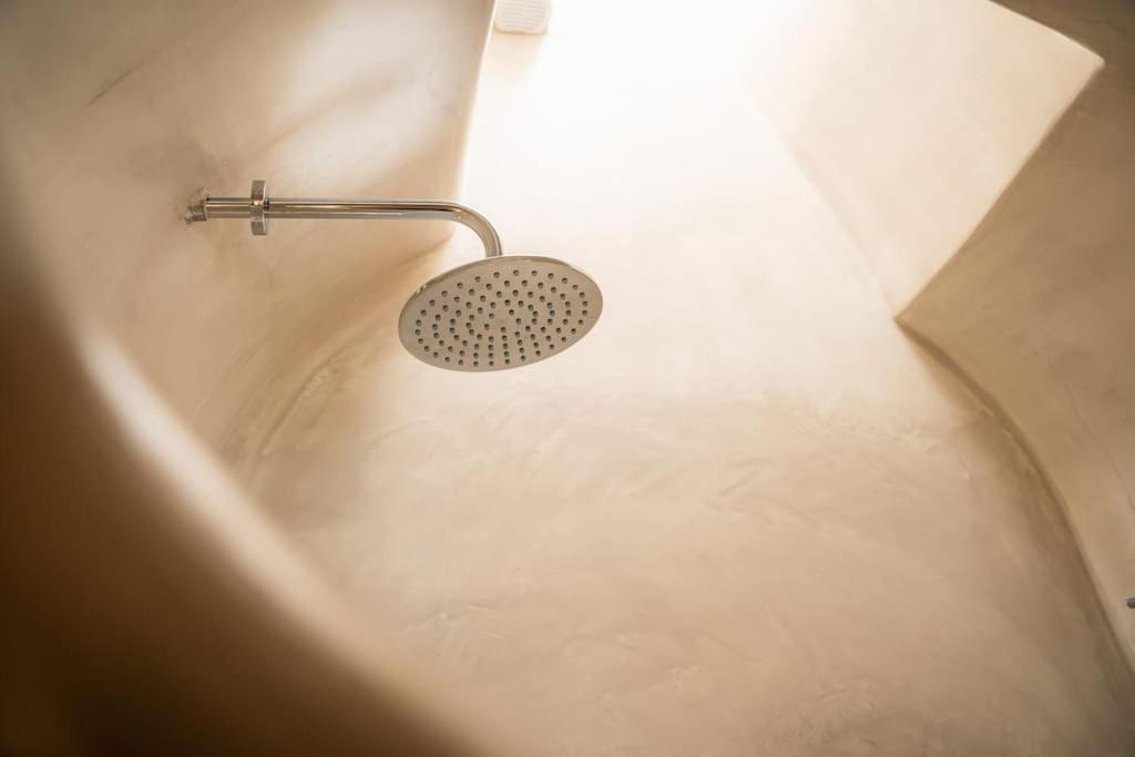 Akri Santorini With Heated Jacuzzi Emporio (Santorini)