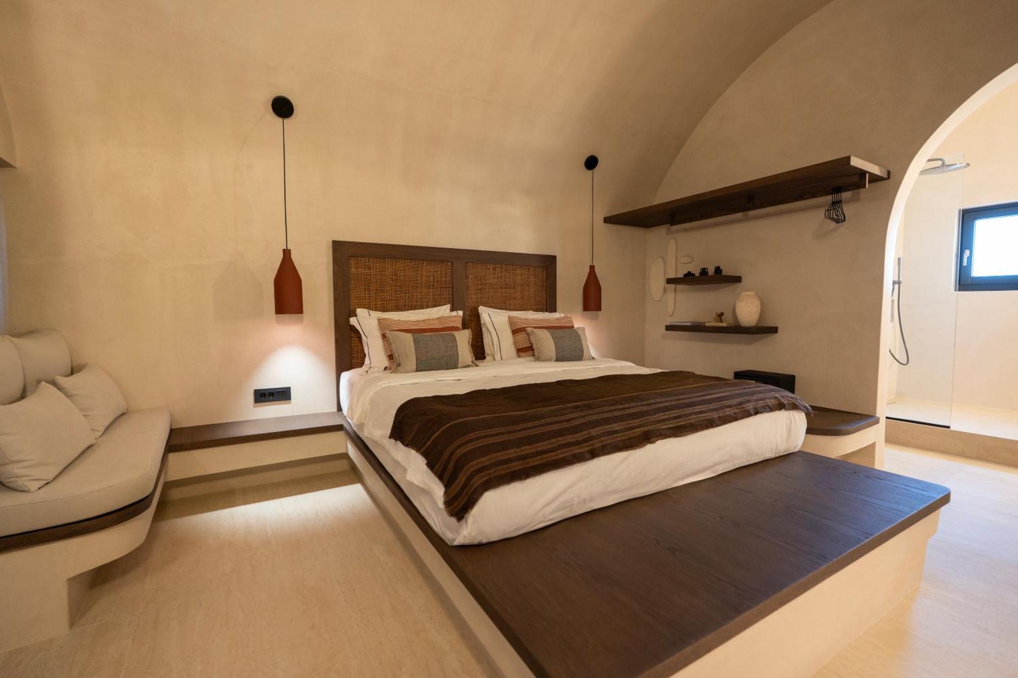 Holiday home Akri Santorini With Heated Jacuzzi