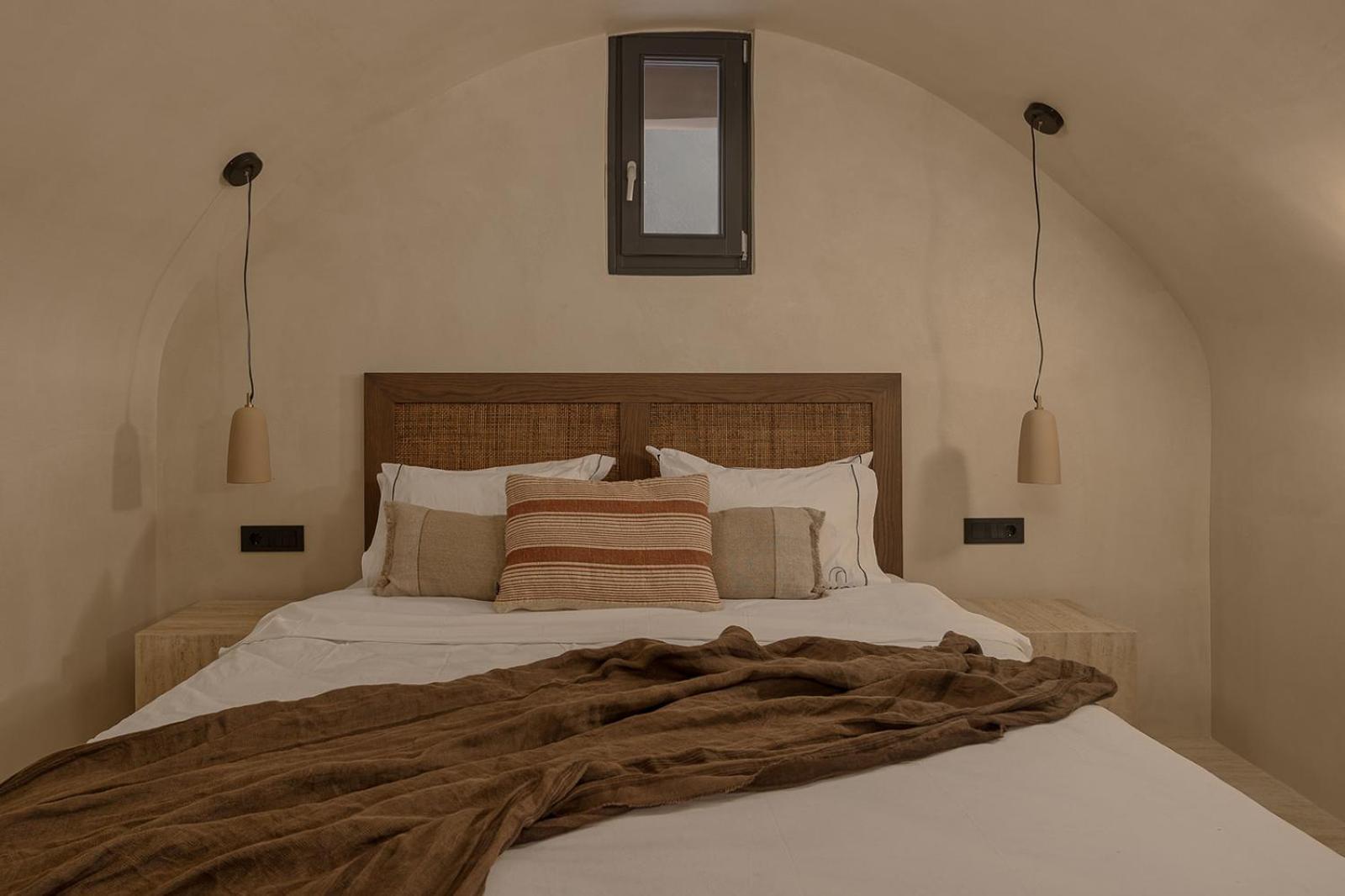 Holiday home Akri Santorini With Heated Jacuzzi *